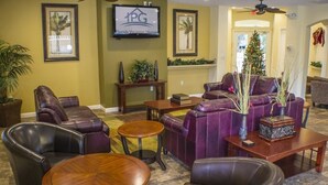 Lobby sitting area - Bill's Lake Berkley Townhouse 3 Bedroom IPG Florida (Kissimmee)