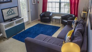 Living area - Darrin's Windsor Palms Condo 3 Bedroom IPG Florida (Kissimmee)