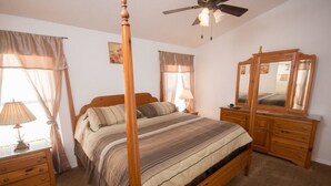 Unclassified image, 2 of 15, button - John's Indian Point Villa 4 Bedroom IPG Florida (Kissimmee)