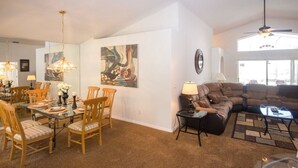 Unclassified image, 3 of 15, button - John's Indian Point Villa 4 Bedroom IPG Florida (Kissimmee)