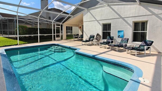 Outdoor pool - Kim's Highlands Reserve Villa 4 Bedroom IPG Florida (Davenport)