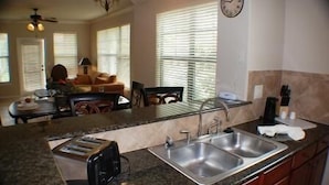 Coffee/tea maker, microwave - Enchanted Bella Piazza Condo 3 Bedroom IPG Florida (Davenport)