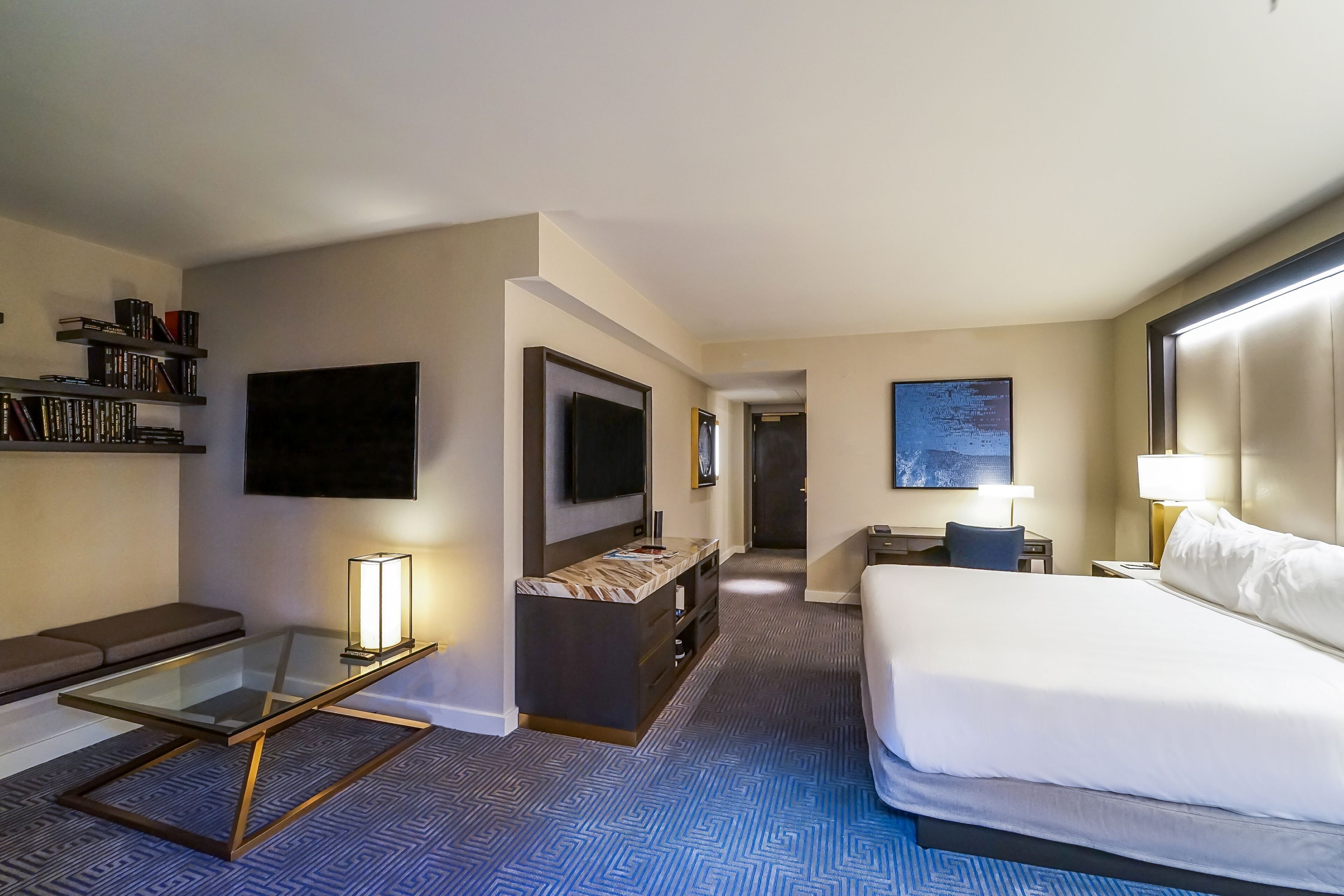 Premium Room, 1 King Bed | 1 bedroom, Egyptian cotton sheets, premium bedding, down comforters