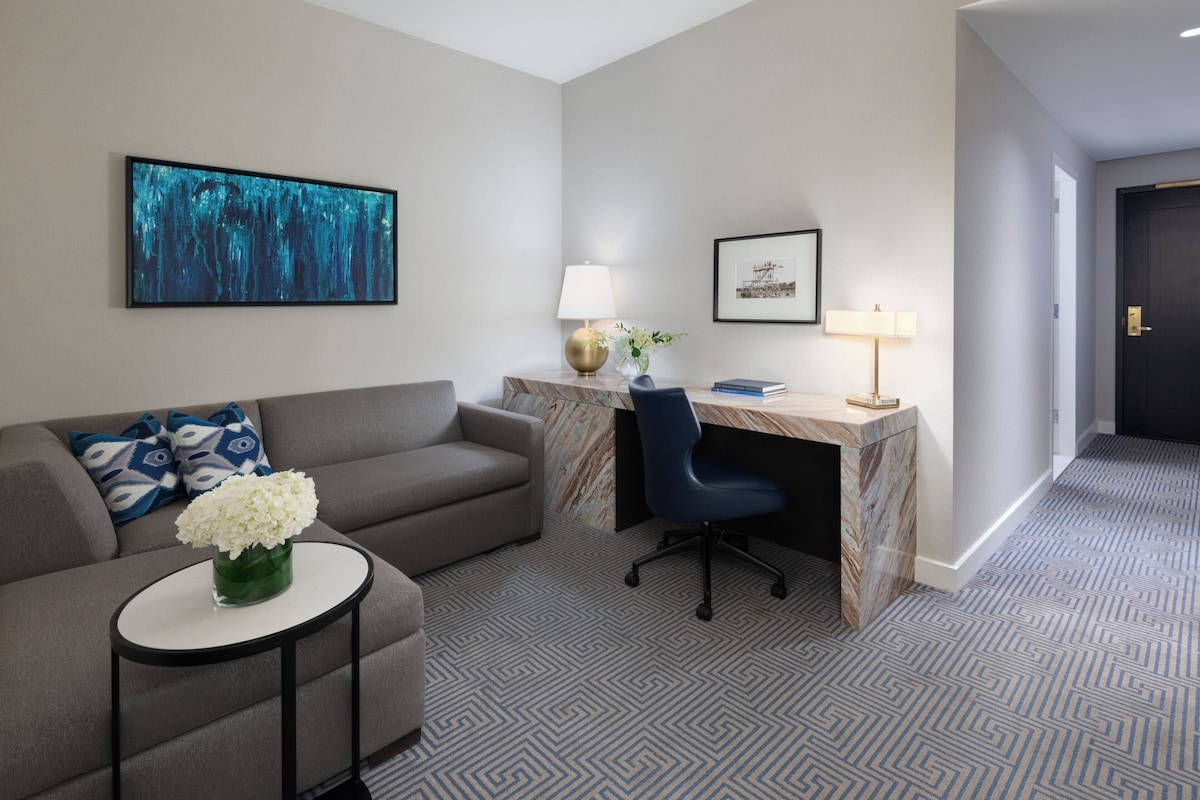 Junior Suite, 1 King Bed, Balcony, River View (Juliet Balcony) | 1 bedroom, Egyptian cotton sheets, premium bedding, down comforters