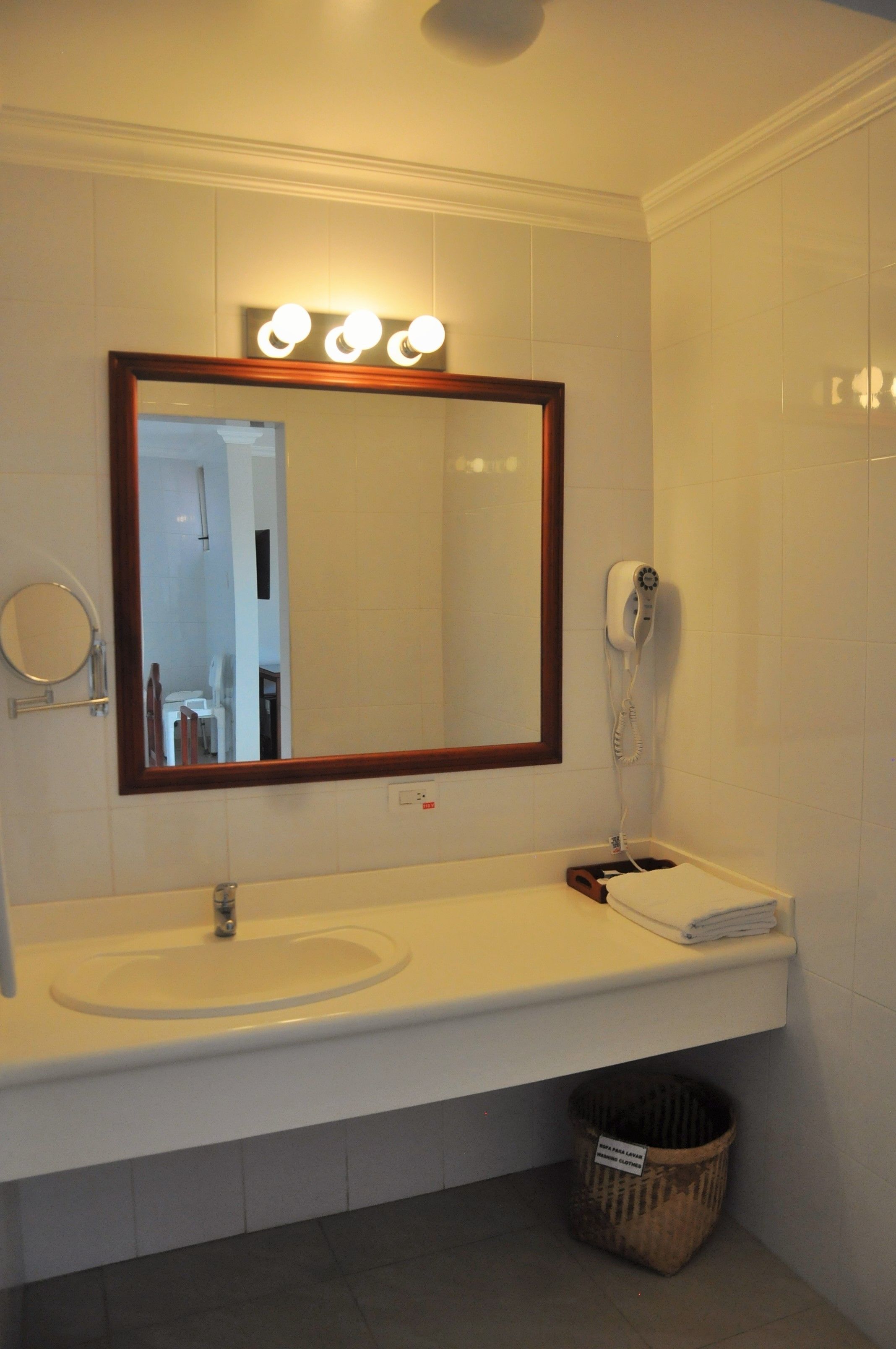 premium suite | bathroom sink