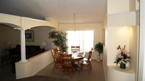 Unclassified image, 4 of 13, button - Mark's Eagle Pointe Villa 4 Bedroom IPG Florida (Kissimmee)