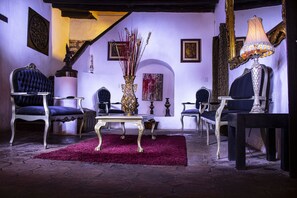 Sala de estar en el lobby