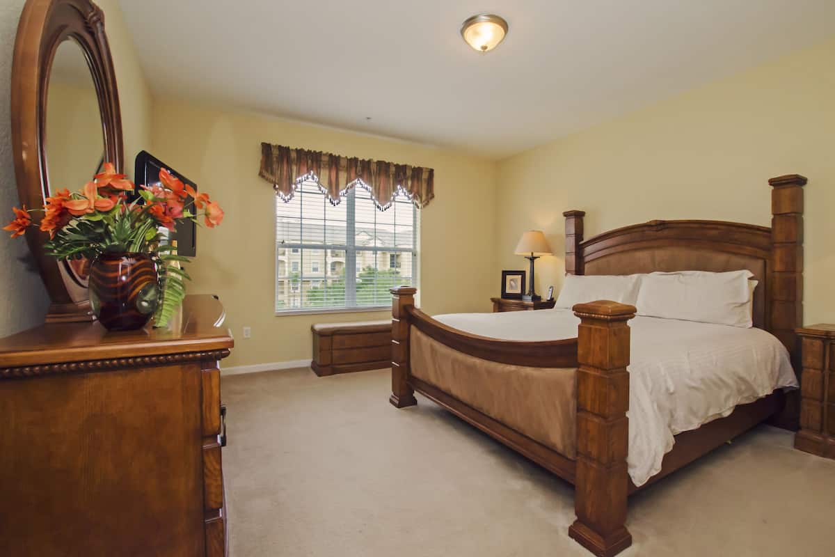 Condo, 3 Bedrooms, Garden Area