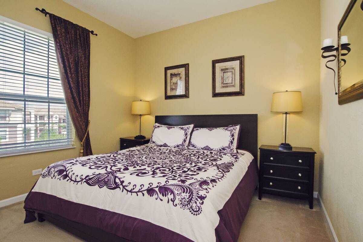 Condo, 3 Bedrooms, Lakeside