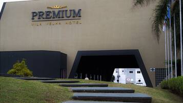 Overnatningsstedets indgangsparti