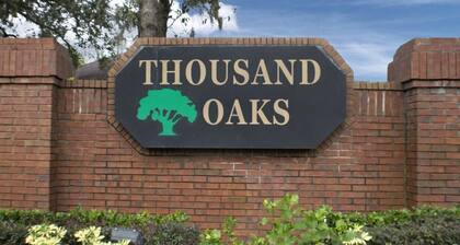Ian's Thousand Oaks Villa 4 Bedroom IPG Florida