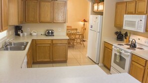 Coffee/tea maker, microwave