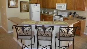 Coffee/tea maker, microwave