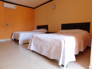 Chambre Double, 2 lits doubles | Wi-Fi gratuit