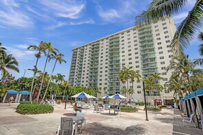 Front of property - Ocean Reserve Condominium (Sunny Isles Beach)