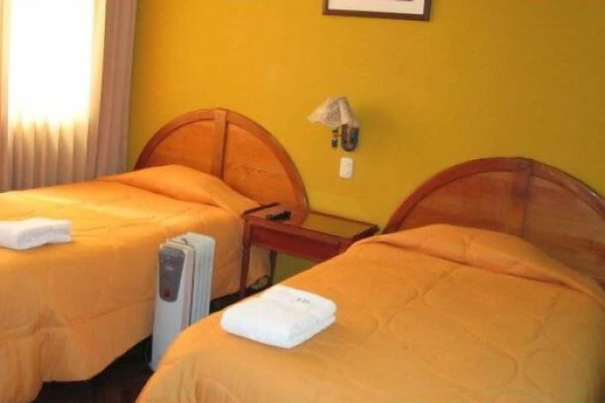 Twin Room | In-room safe, WiFi (free)