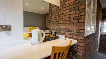 Triple Room, Ensuite (Treble Double & Single 1) | 1 bedroom