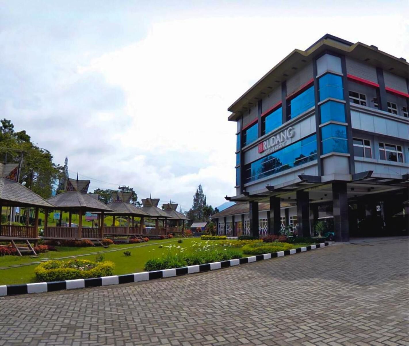 المنشأة من الخارج