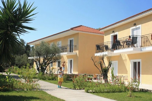 Pythos Studios & Appartments