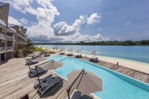 Terrace/patio - Ramada Resort by Wyndham Port Vila (Port Vila)