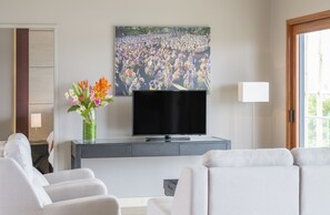TV màn hình phẳng 