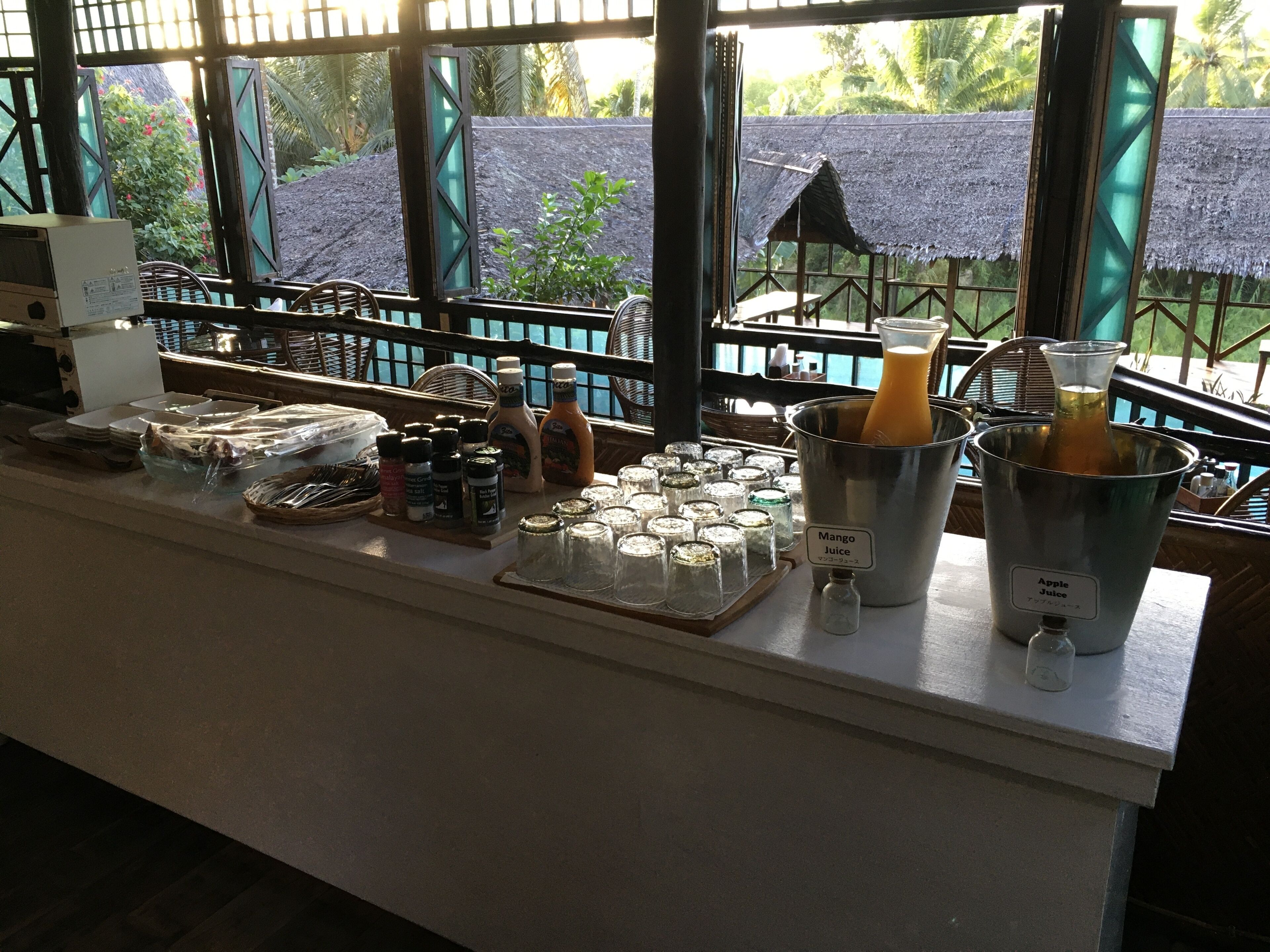 daily cooked-to-order breakfast (usd 17 per person)