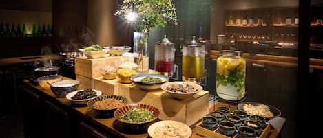 Frühstück, Mittagessen, Abendessen, japanische Küche