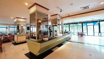 Daily buffet breakfast (THB 200 per person)