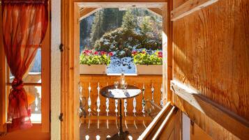 Superior Double Room | In-room safe, desk, free cribs/infant beds, free WiFi