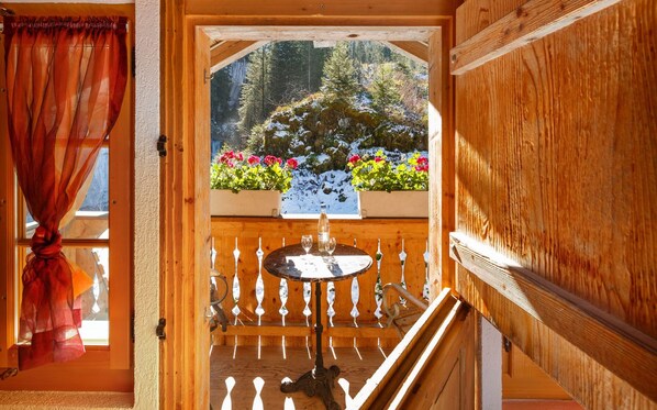 Habitación doble superior | Caja de seguridad en la habitación, escritorio y cunas gratuitas