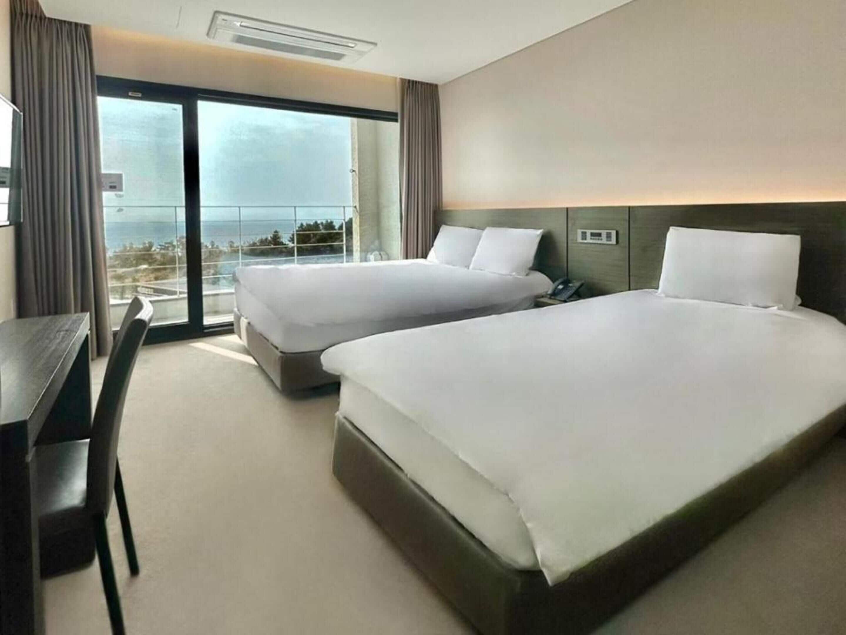 deluxe family twin ocean room | view from room