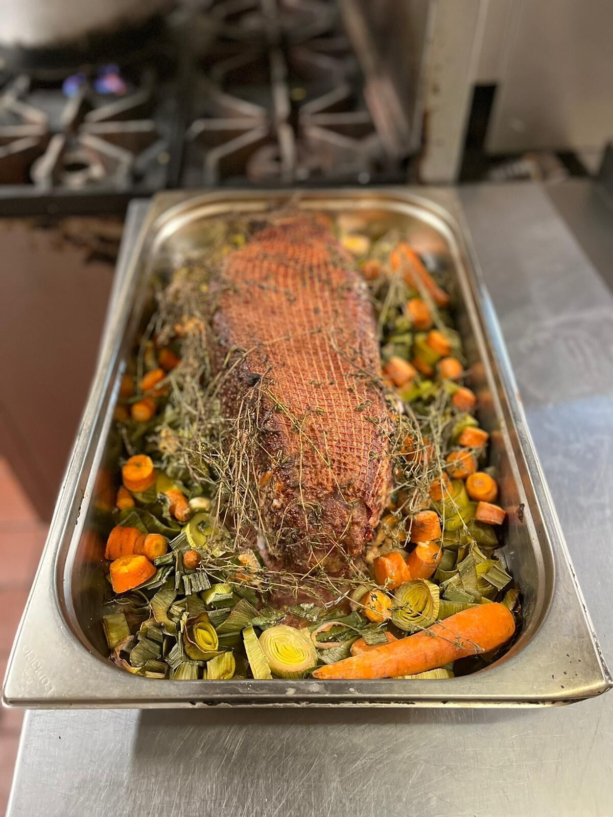 breakfast, lunch, dinner served; british cuisine