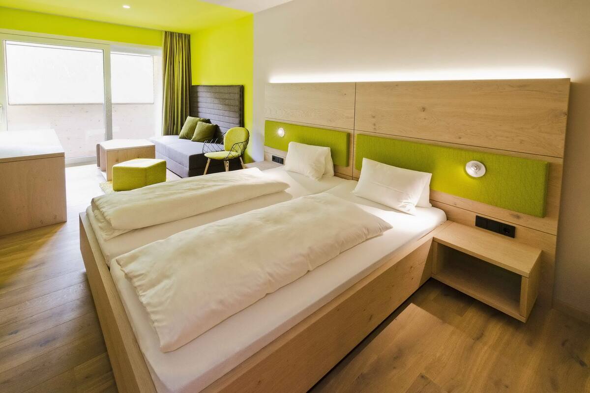 Family Double Room (Schlössle) | Hypo-allergenic bedding available, in-room safe, desk, cribs (free)
