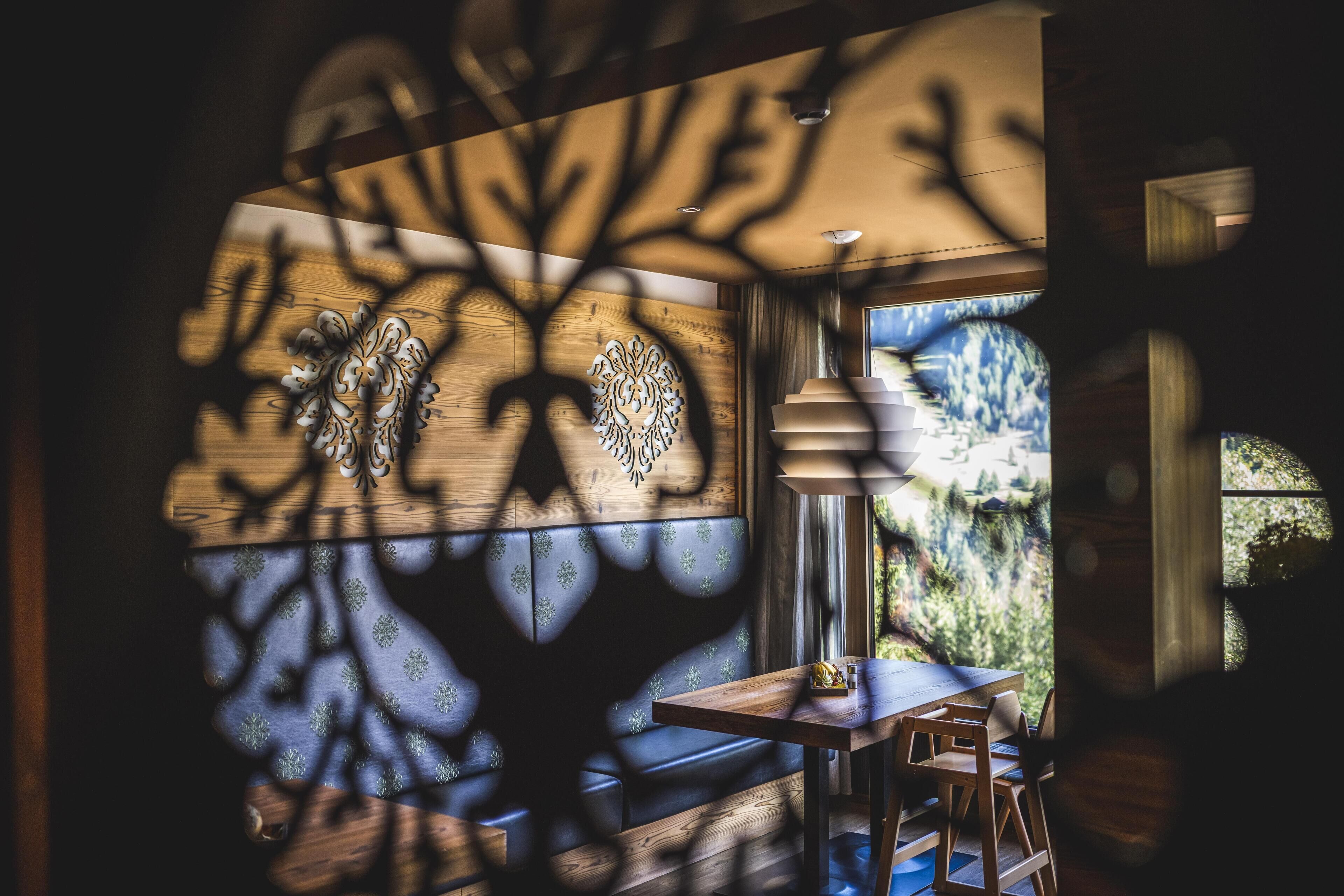 Middag serveres, internasjonale retter