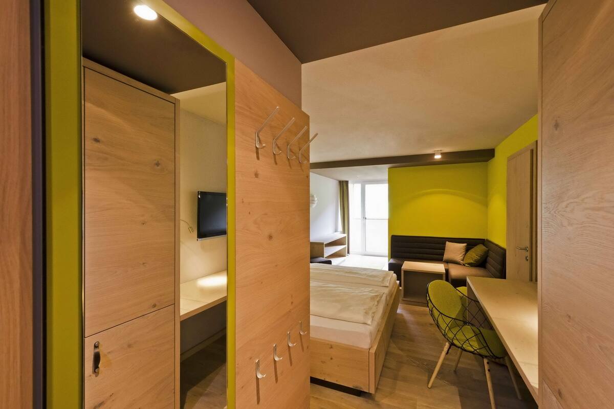 Family Studio (Söllerkopf) | Hypo-allergenic bedding available, in-room safe, desk, cribs (free)