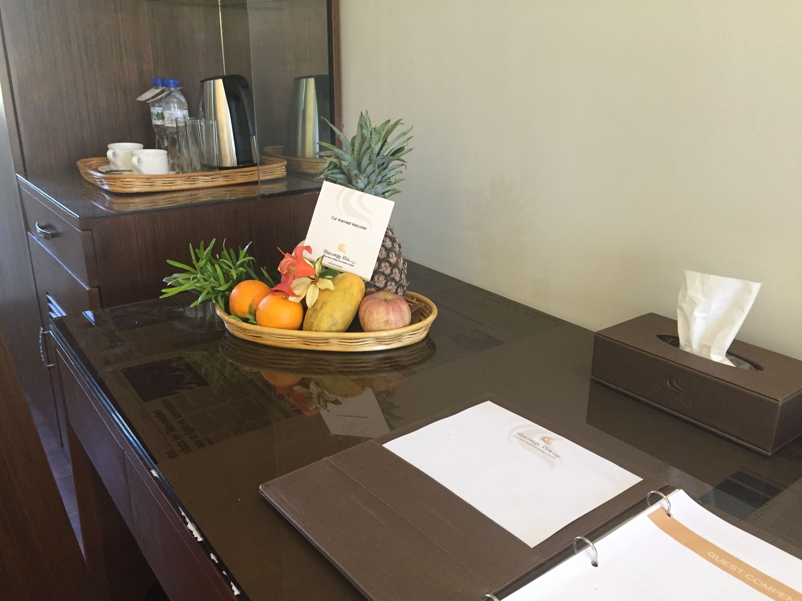 poolside premier room | room amenity