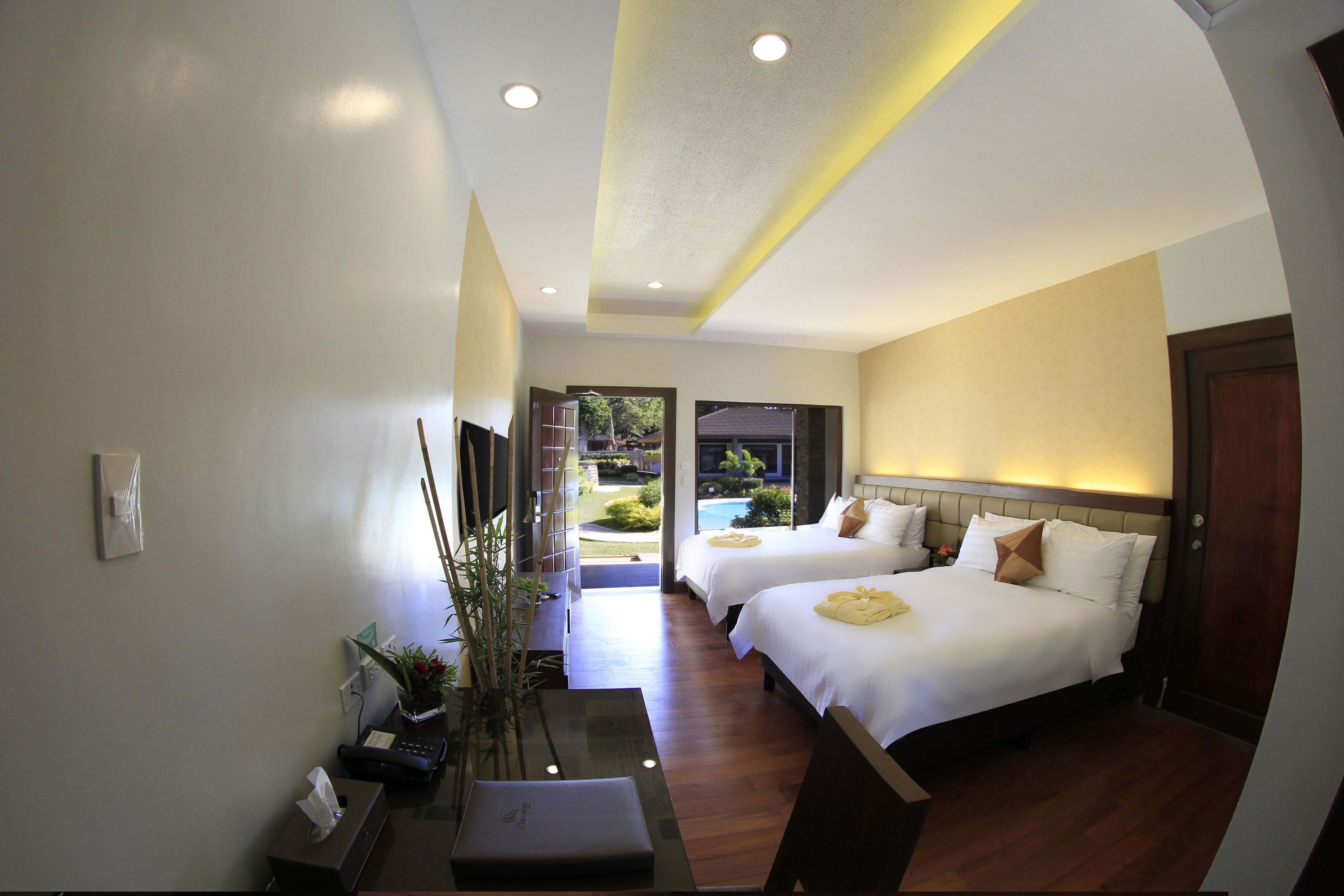 poolside premier room | 1 bedroom, premium bedding, down duvets, pillow-top beds