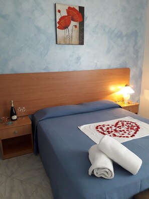 1 soverom, sengetøy i egyptisk bomull og sengetøy av topp kvalitet