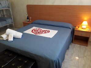 1 Schlafzimmer, Bettwäsche aus ägyptischer Baumwolle