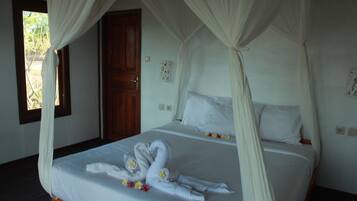 Bungalow, Sea View | Premium bedding, desk, rollaway beds, free WiFi