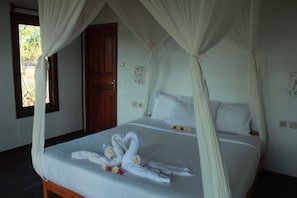 洋房, 海景 | 高級寢具、書桌、折疊床/加床、免費無線上網