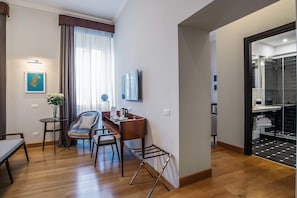 Suite, City View | Frette Italian sheets, premium bedding, down comforters - Relais Rione Ponte (Rome)