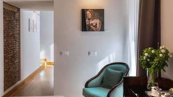 Suíte júnior | Lençóis italianos Frette, roupas de cama premium, edredons de pluma