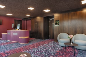 Lobby - b_smart hotel Widnau (Widnau)