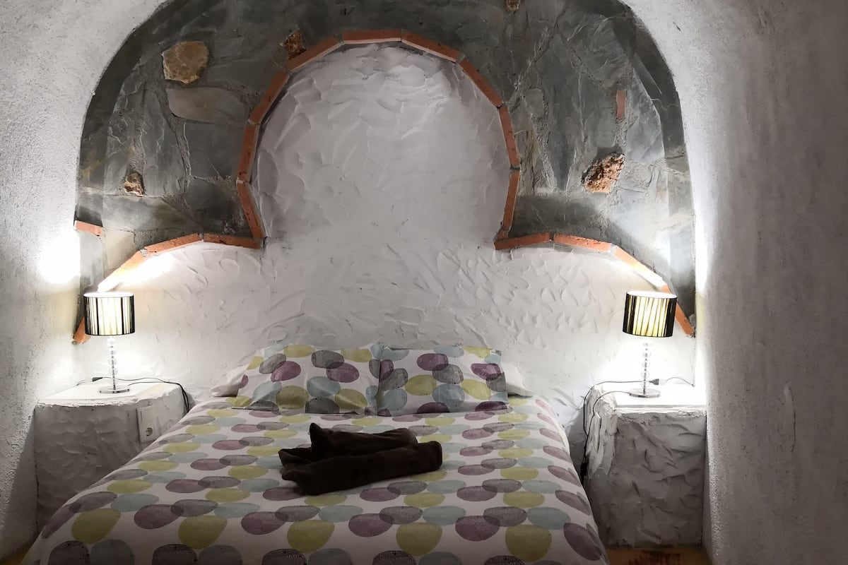 Habitación cuádruple familiar, varias camas, vistas a la montaña | Cortinas opacas, sistema de insonorización, ropa de cama