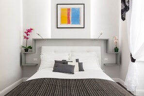 Camera doppia | Biancheria da letto di alta qualità, minibar, una cassaforte in camera