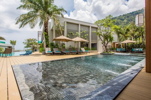 AtEase Phuket Patong
