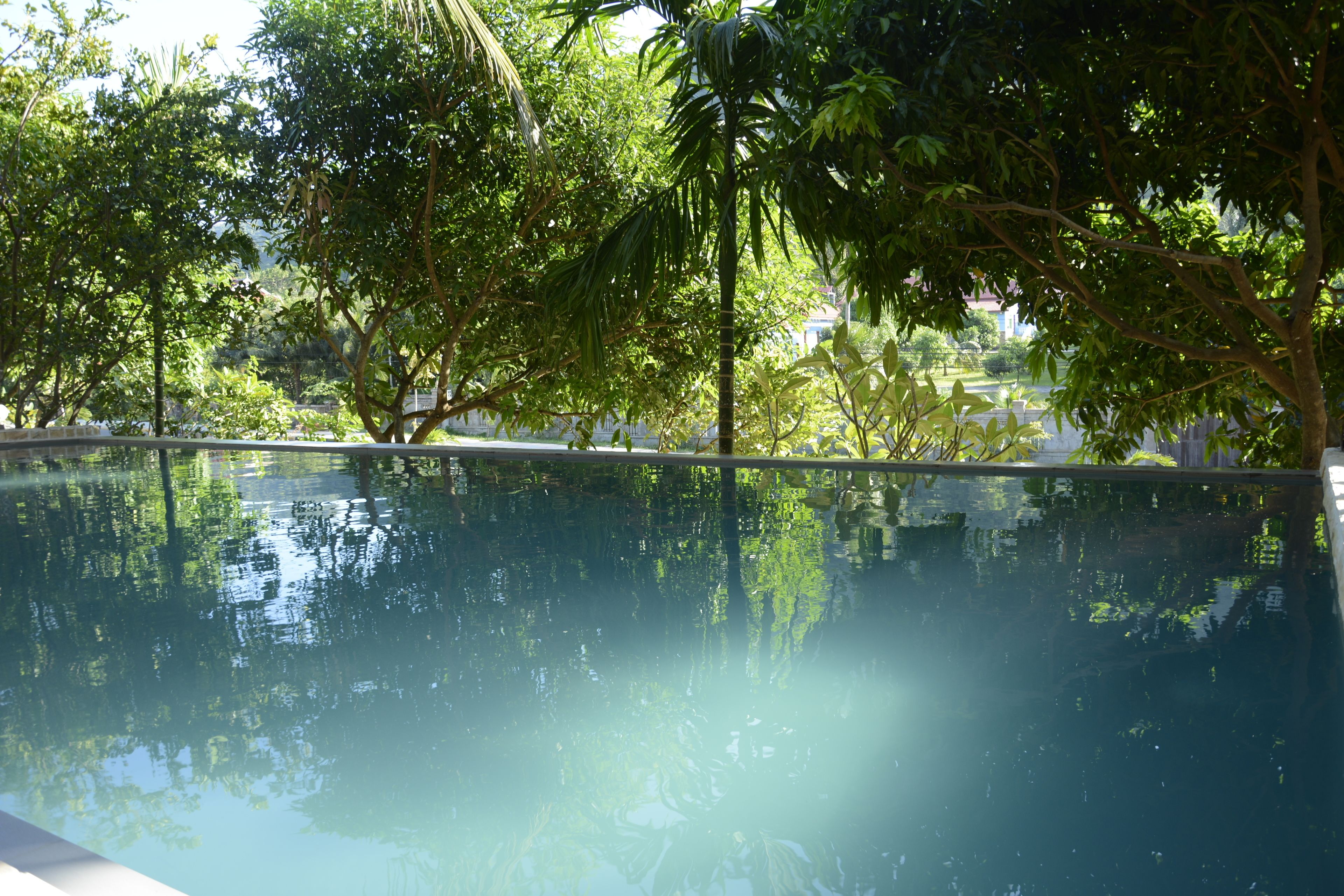 Outdoor pool, an infinity pool
