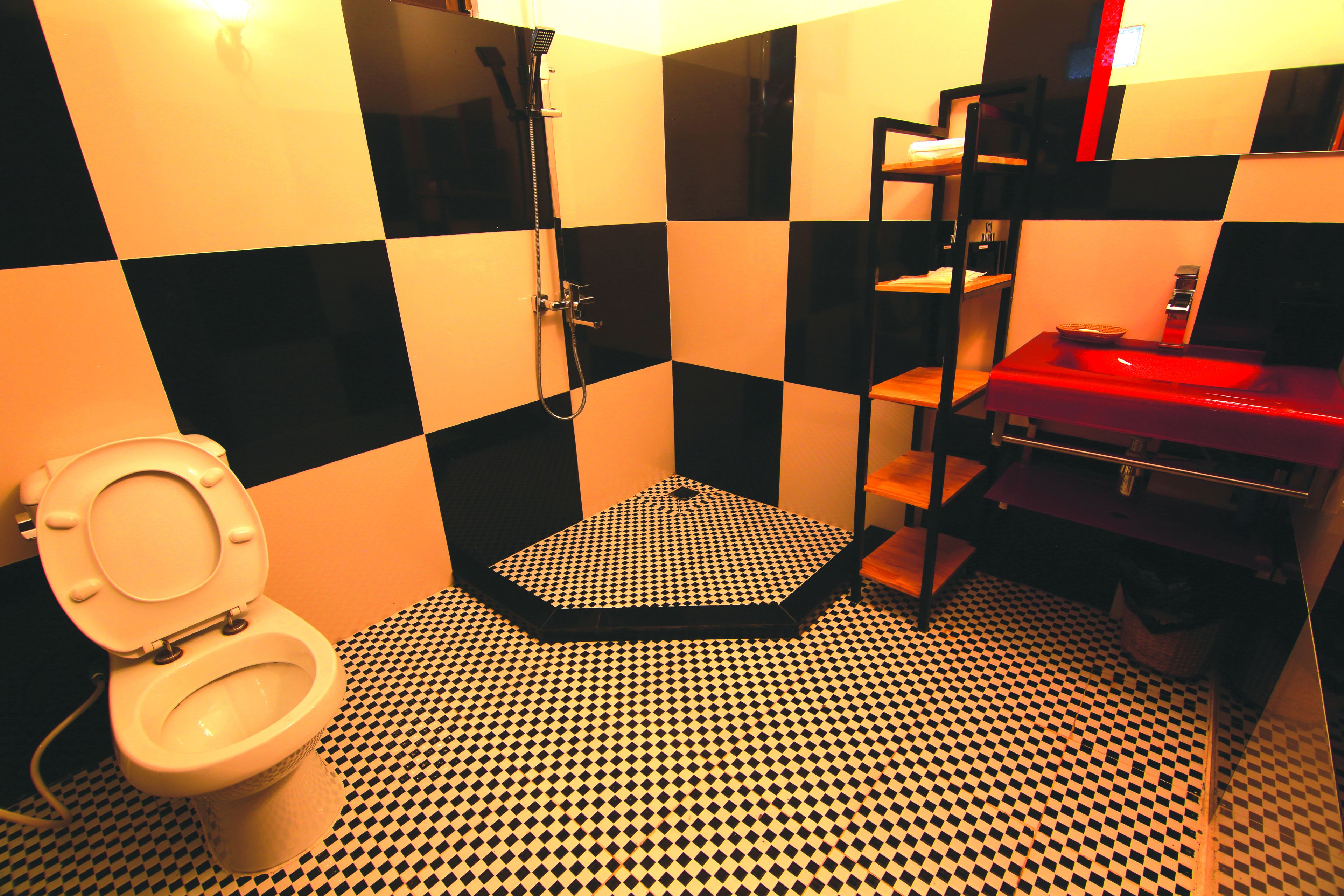 grand suite, 1 bedroom, garden view | bathroom | shower, free toiletries, hair dryer, bathrobes