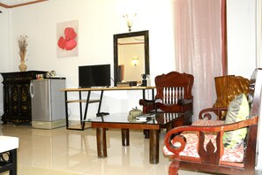 그랜드 스위트, 침실 1개, 정원 전망 | 미니바, 객실 내 금고, 책상, 다리미/다리미판